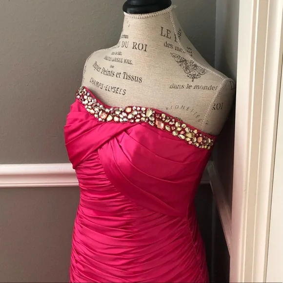 NEW ALYCE DESIGNS SZ 6 HOT PINK SATIN BEAD HIGH LOW FORMAL EVENING GOWN